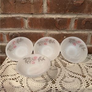 4 vintage 1950’s federal milk glass dessert berry bowls clover blossom